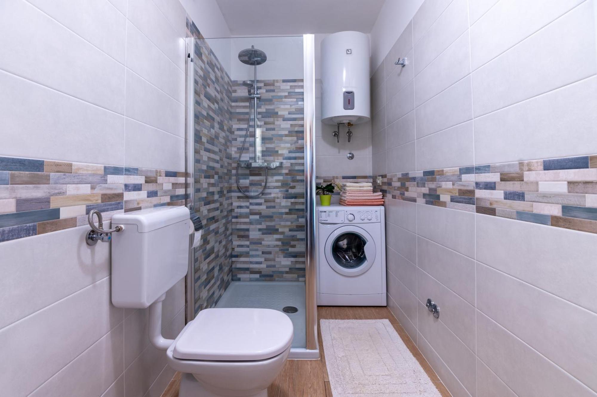 Apartments Mirella Новиград Екстериор снимка