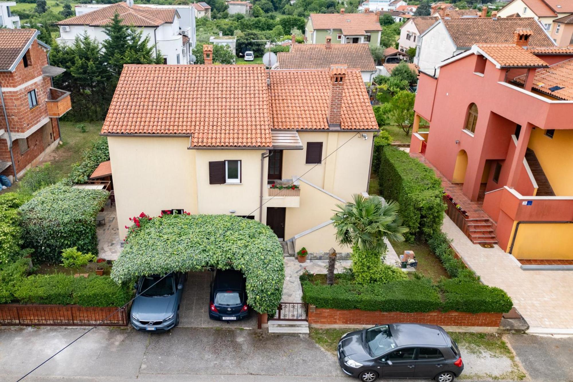 Apartments Mirella Новиград Екстериор снимка